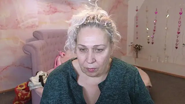 Penelope Pinky online show from 11-04-25, 11:03