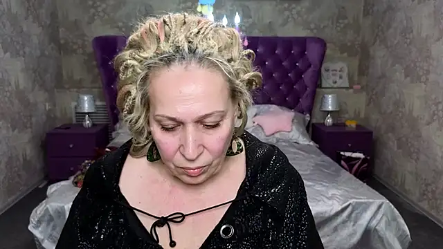 Snapshot of Penelope_Pinky chatting on 02-22-25, 02:30 Penelope Pinky online show from 02-22-25, 02:30