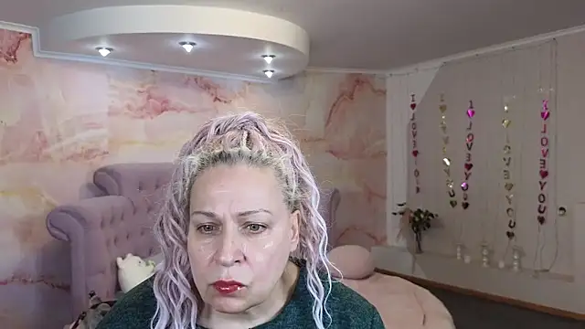 Snapshot of Penelope_Pinky chatting on 10-02-25, 11:57 Penelope Pinky online show from 10-02-25, 11:57