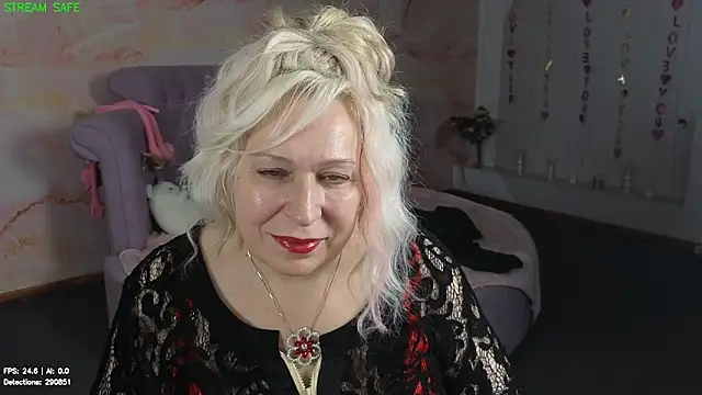 Penelope Pinky online show from 06-17-26, 12:04