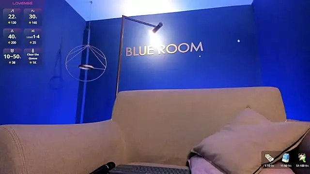 lolajenkins  online show from 02-13-25, 06:15