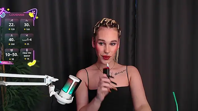 Cassie Bae online show from 12-17-25, 11:26