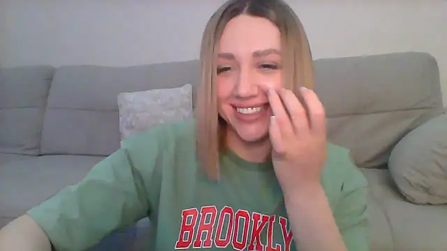 Snapshot of VickyLove047 chatting on 02-27-25, 06:13 VickyLove047 online show from 02-27-25, 06:13