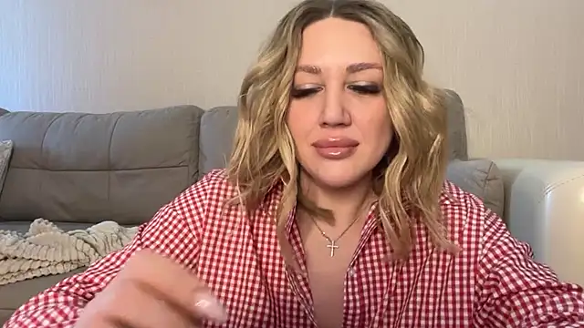 Snapshot of VickyLove047 chatting on 10-03-25, 08:27 VickyLove047 online show from 10-03-25, 08:27