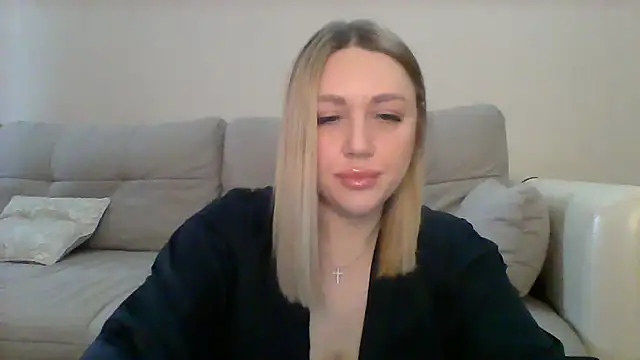 Snapshot of VickyLove047 chatting on 09-19-25, 06:50 VickyLove047 online show from 09-19-25, 06:50