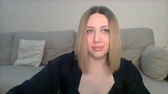 Snapshot of VickyLove047 chatting on 03-03-25, 04:43 VickyLove047 online show from 03-03-25, 04:43