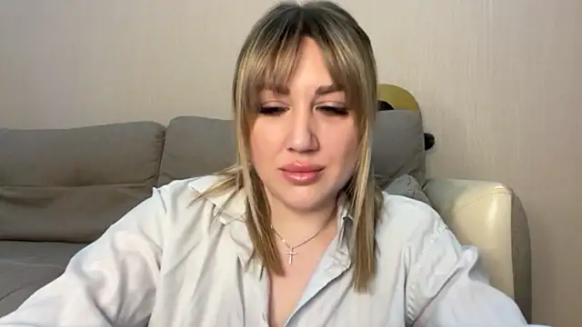 VickyLove047 online show from 04-19-26, 07:20
