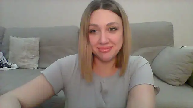 Snapshot of VickyLove047 chatting on 03-13-25, 07:39 VickyLove047 online show from 03-13-25, 07:39
