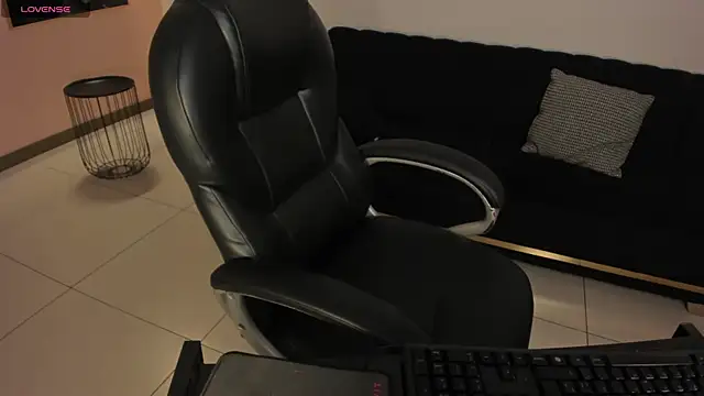 FernandaX1 online show from 12-17-25, 10:53