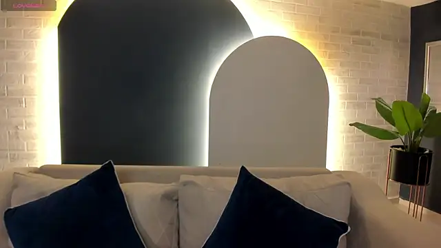 FernandaX1 online show from 10-11-25, 11:00