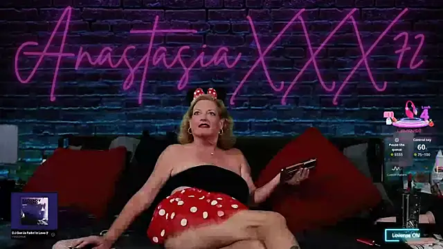 Snapshot of anastasiaxxx72 chatting on 10-30-25, 01:15 anastasiaxxx72 online show from 10-30-25, 01:15