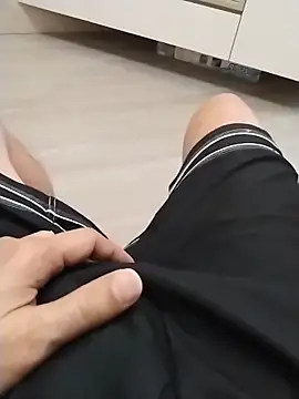 Dannydy2015 online show from 10-08-25, 05:13