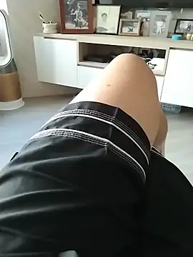 Dannydy2015 online show from 12-15-25, 02:39