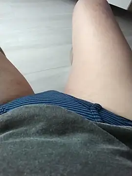 Dannydy2015 online show from 11-13-25, 01:42