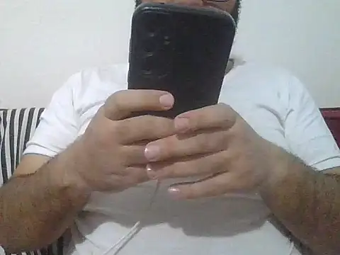 UrfavSlaveBitch online show from 03-04-26, 05:10