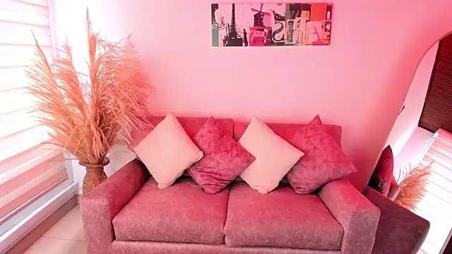 Regina blum online show from 04-15-26, 08:42