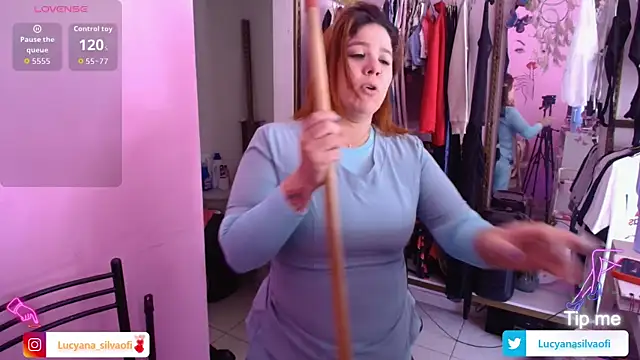 LucyanaSilva online show from 02-17-26, 04:15