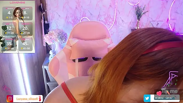 LucyanaSilva online show from 11-10-25, 02:11