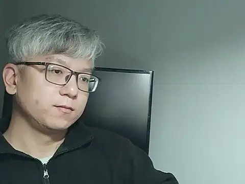 leoUSIR online show from 10-28-25, 03:33