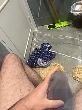 Snapshot of hamoo23p chatting on 02-22-26, 05:36 hamoo23p online show from 02-22-26, 05:36