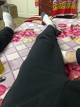 Snapshot of hamoo23p chatting on 02-21-26, 02:24 hamoo23p online show from 02-21-26, 02:24