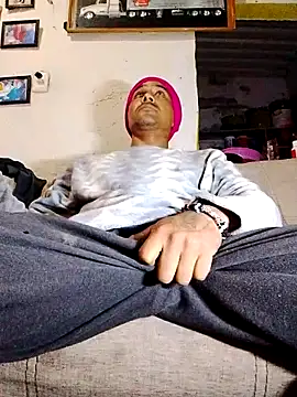 NewBe9D9 online show from 11-17-25, 09:57