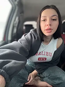 JulliaVegas online show from 03-03-26, 02:07