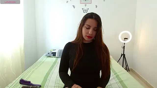 littleshydoll online show from 09-20-25, 05:40