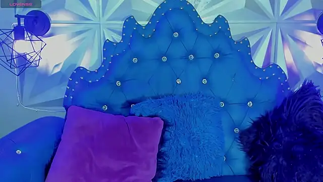 Snapshot of kitty_pervertedx chatting on 02-28-25, 12:21 kitty pervertedx online show from 02-28-25, 12:21