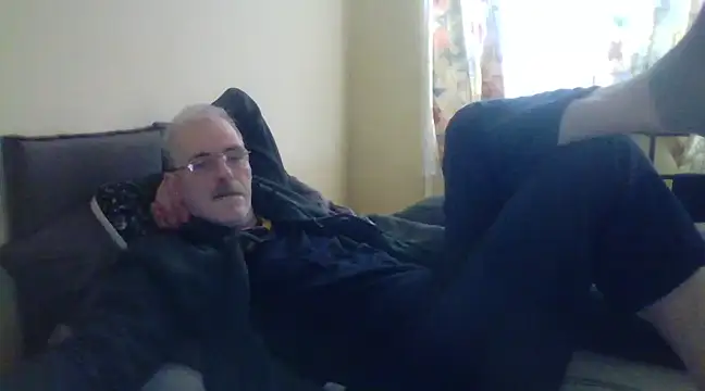 Snapshot of farock chatting on 03-17-25, 07:24 farock online show from 03-17-25, 07:24