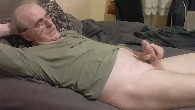 Snapshot of farock chatting on 10-21-25, 06:51 farock online show from 10-21-25, 06:51