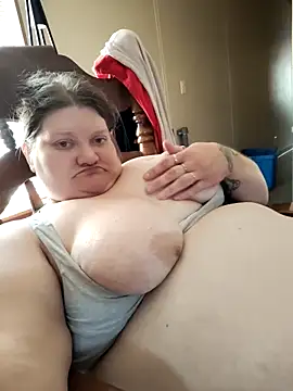 Snapshot of chrissybear84 chatting on 09-09-25, 10:19 chrissybear84 online show from 09-09-25, 10:19