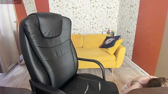 DarkErica online show from 04-17-26, 01:36