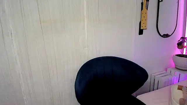 Snapshot of AaliyahLaylah chatting on 03-23-25, 05:10 AaliyahLaylah online show from 03-23-25, 05:10