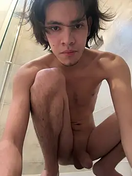 Snapshot of Mat_Vergara20 chatting on 12-28-24, 12:04 Mat Vergara20 online show from 12-28-24, 12:04