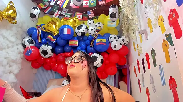 Danniela18  online show from 06-12-26, 11:41