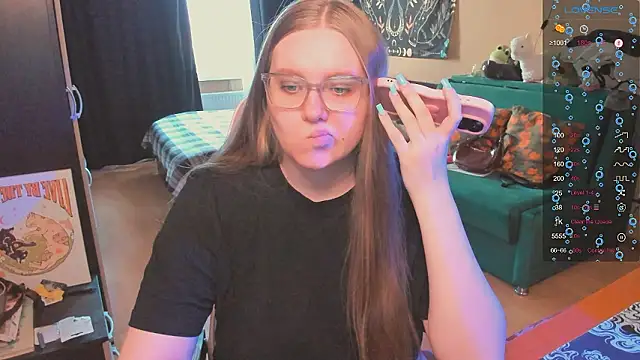 Alice Dreamgirl  online show from 03-22-26, 11:23