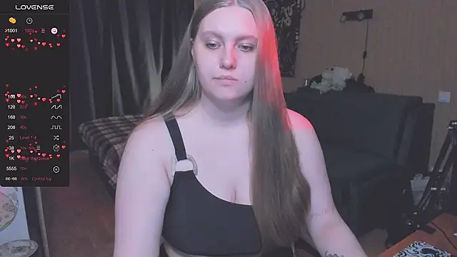 Snapshot of Alice_Dreamgirl_ chatting on 09-29-25, 09:05 Alice Dreamgirl  online show from 09-29-25, 09:05