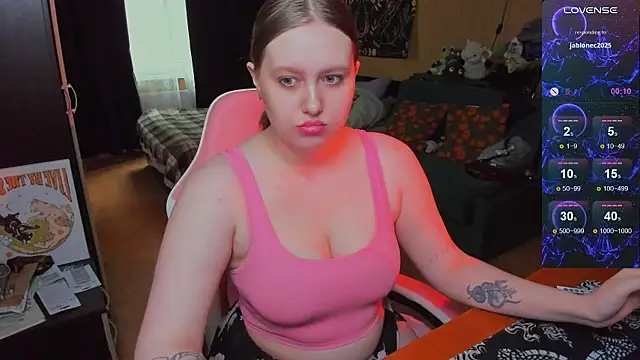 Snapshot of Alice_Dreamgirl_ chatting on 05-31-26, 10:43 Alice Dreamgirl online show from 05-31-26, 10:43