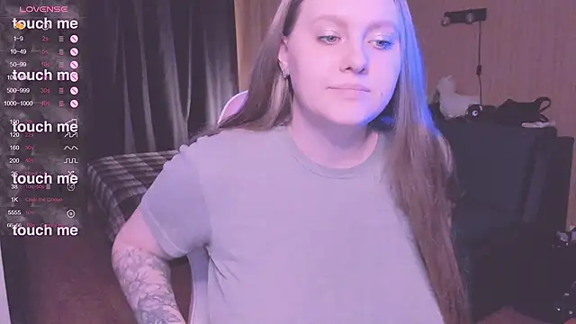 Snapshot of Alice_Dreamgirl_ chatting on 10-16-25, 11:29 Alice Dreamgirl  online show from 10-16-25, 11:29