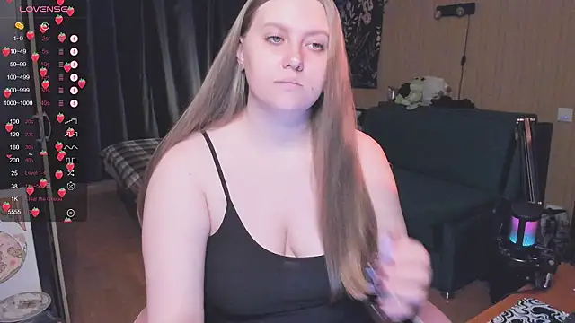 Snapshot of Alice_Dreamgirl_ chatting on 09-30-25, 08:53 Alice Dreamgirl  online show from 09-30-25, 08:53