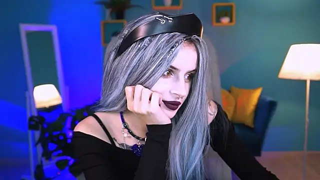 Snapshot of JadeCastle_ chatting on 10-26-25, 05:57 JadeCastle  online show from 10-26-25, 05:57