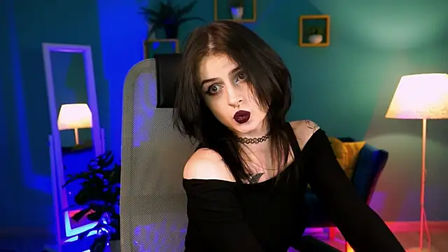 JadeCastle  online show from 12-13-25, 08:04