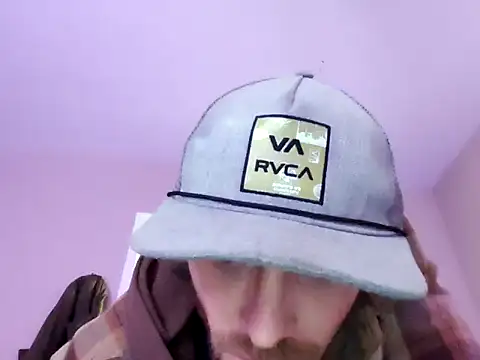 Huntzg23 online show from 11-30-25, 11:33