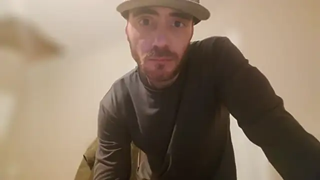 Huntzg23 online show from 01-11-26, 07:48