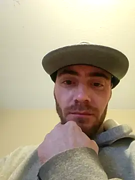 Huntzg23 online show from 02-18-26, 08:49