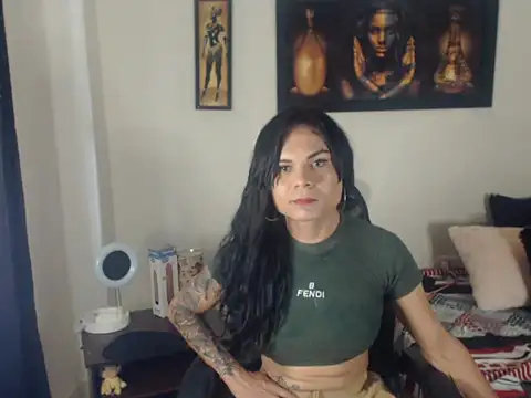 Snapshot of NikolSexyHot chatting on 12-18-25, 07:29 NikolSexyHot online show from 12-18-25, 07:29