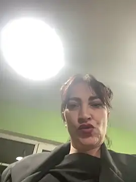 Snapshot of AnneHaddaway chatting on 05-07-26, 10:57 AnneHaddaway online show from 05-07-26, 10:57