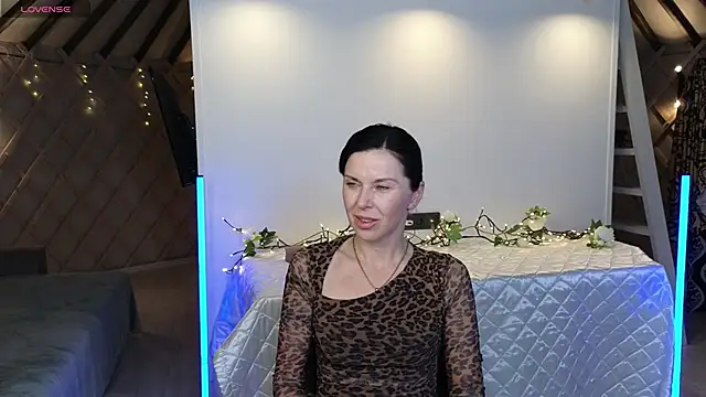 Snapshot of LinaJoy chatting on 05-29-26, 09:32 LinaJoy online show from 05-29-26, 09:32