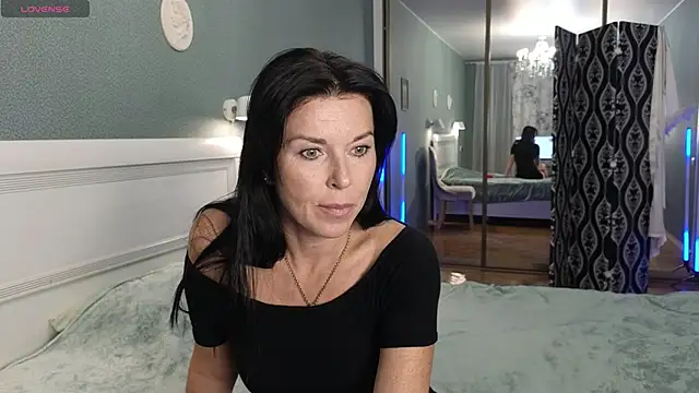 LinaJoy online show from 09-17-25, 07:05